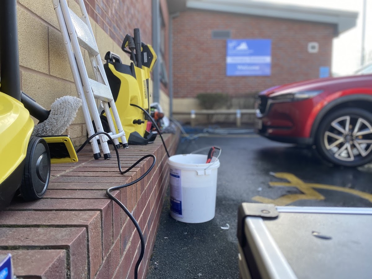 Professional cleaning equipment on site